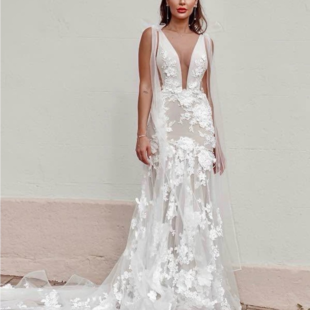 Romantic Illusion Lace Wedding Dress